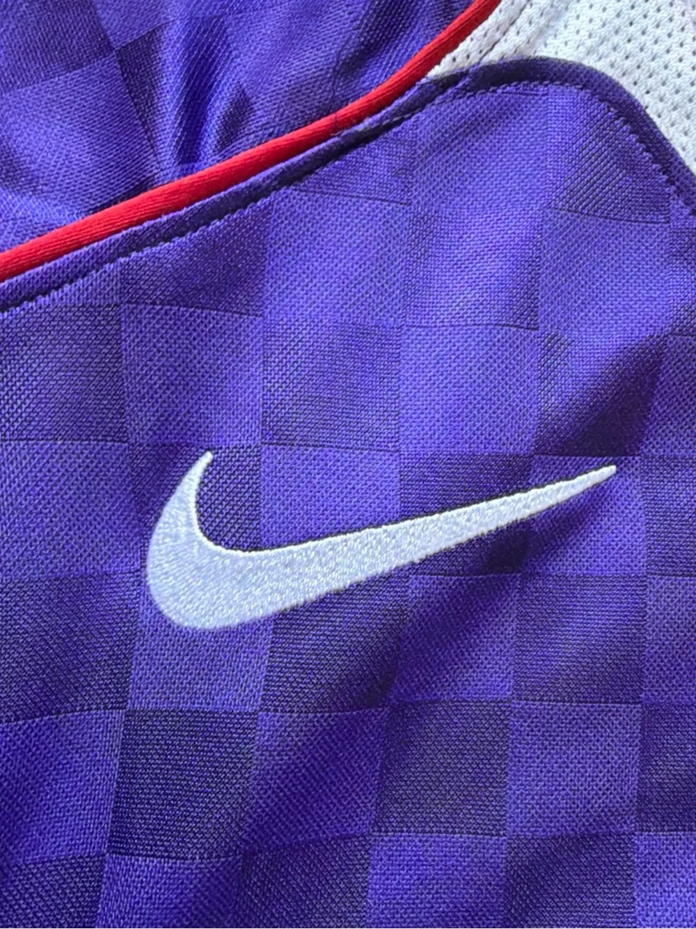 Nike T90 men’s soccer jersey